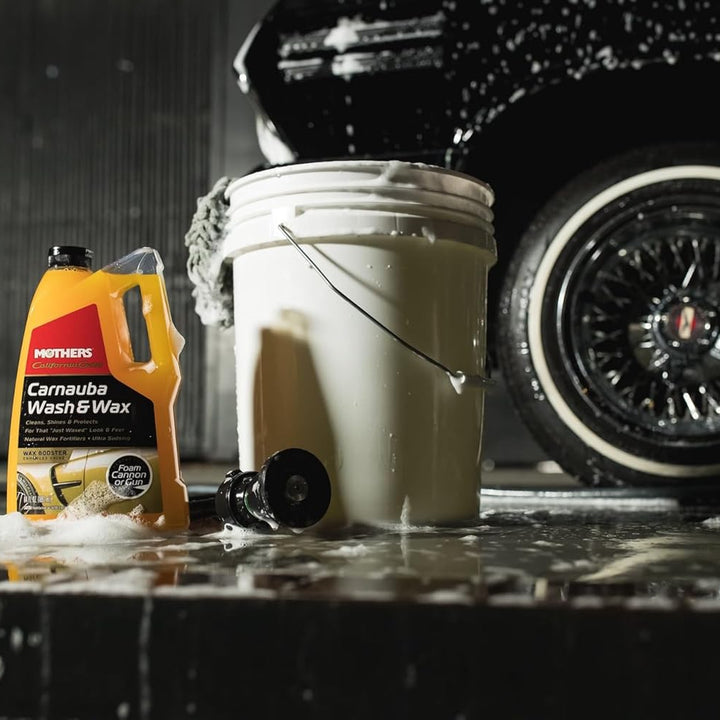 California Gold Carnauba Wash & Wax, 64 Oz. — Cleans, Shines & Protects – Gentle, Ph Balanced, Ultra-Sudsy for a Spot-Free, Brilliant Finish. Biodegradable & Won'T Strip Wax or Ceramic (05674)