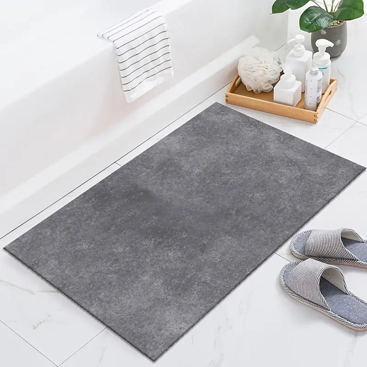 Solid Color Bath Mat - Soft Absorbent & Machine Washable
