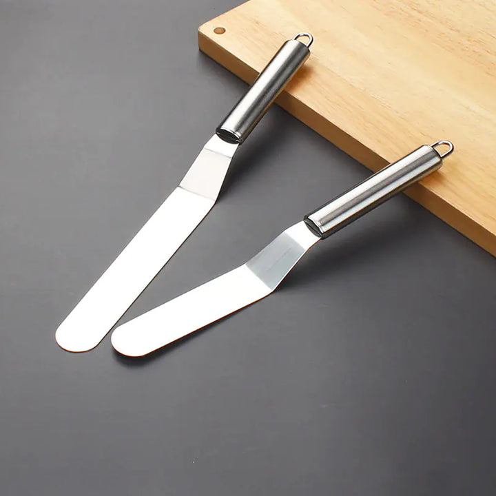 Curved Stainless Steel Cake Spatula