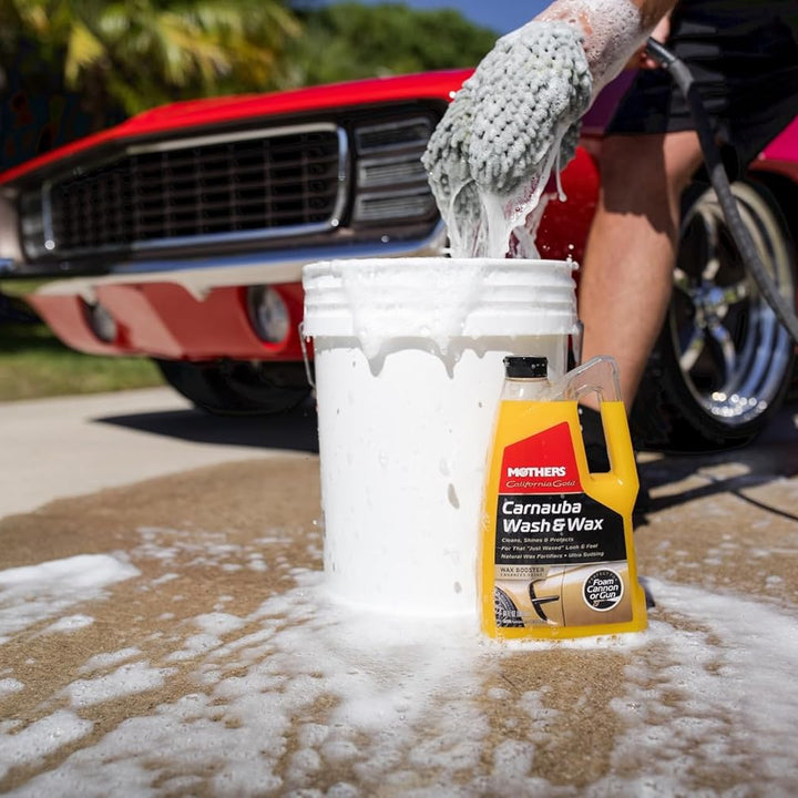 California Gold Carnauba Wash & Wax, 64 Oz. — Cleans, Shines & Protects – Gentle, Ph Balanced, Ultra-Sudsy for a Spot-Free, Brilliant Finish. Biodegradable & Won'T Strip Wax or Ceramic (05674)